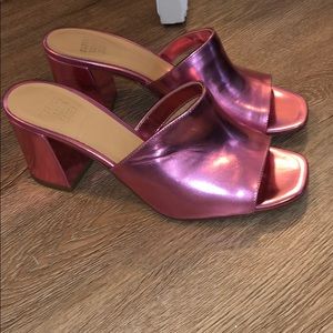 Maryam Nassir Zandeh mules!